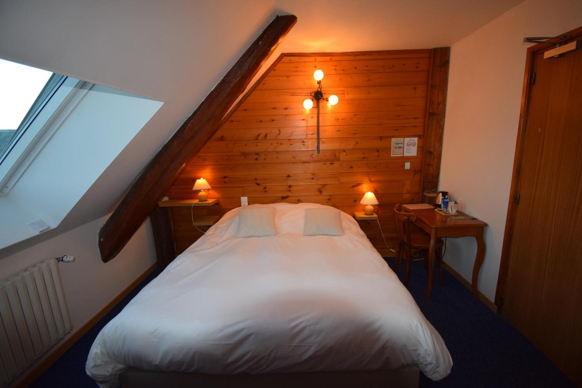Hotel Les Chenets Saint-Julien-en-Champsaur Eksteriør bilde