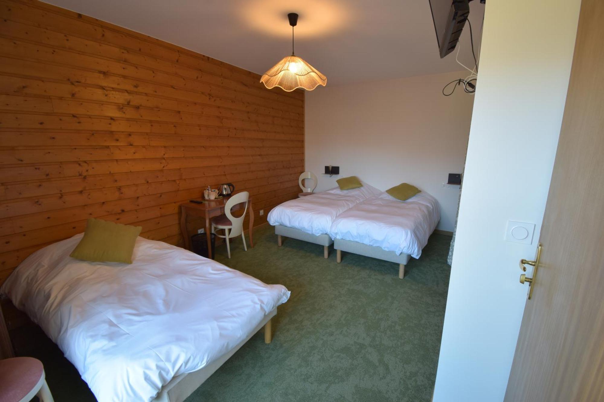 Hotel Les Chenets Saint-Julien-en-Champsaur Eksteriør bilde