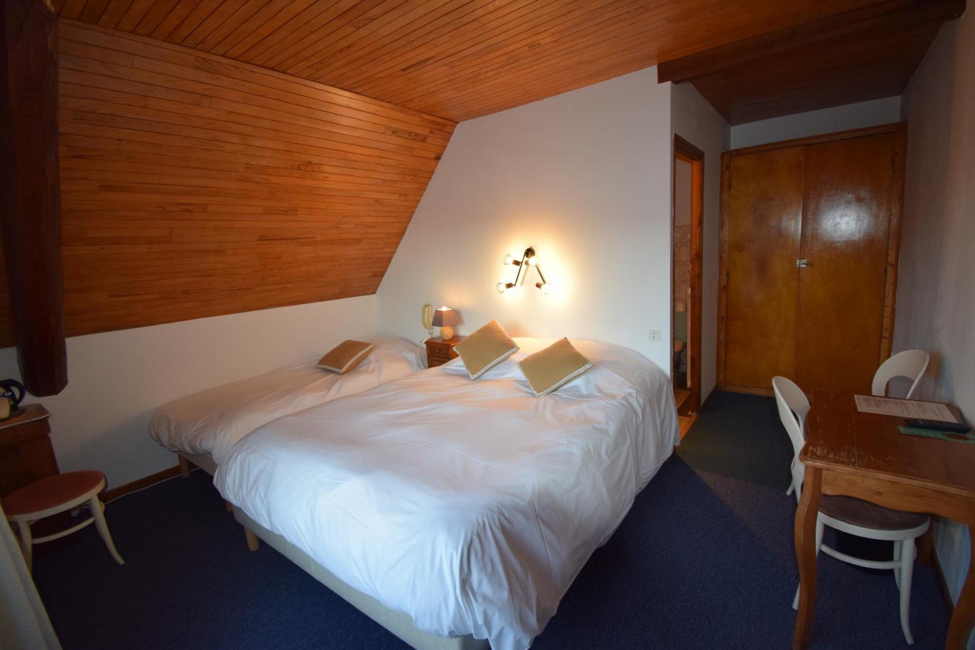Hotel Les Chenets Saint-Julien-en-Champsaur Eksteriør bilde