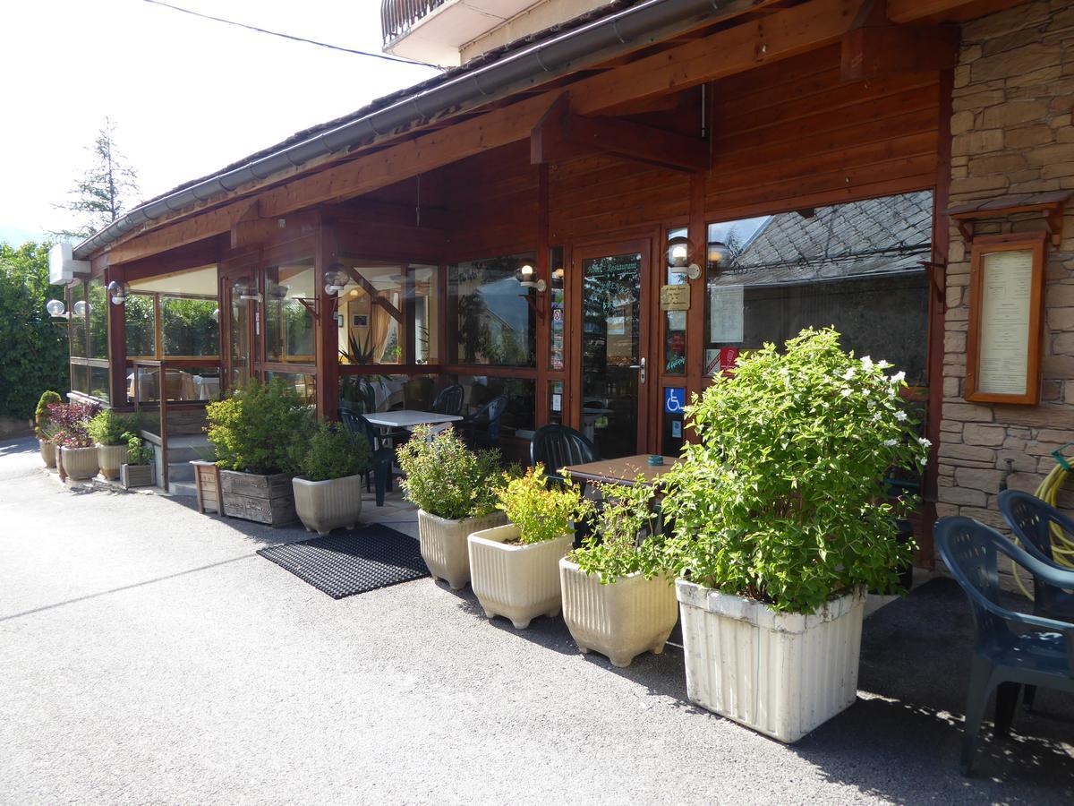 Hotel Les Chenets Saint-Julien-en-Champsaur Eksteriør bilde