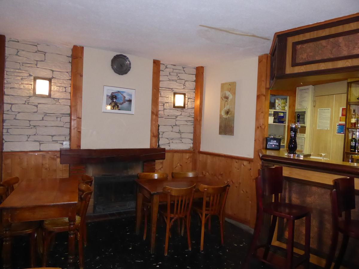 Hotel Les Chenets Saint-Julien-en-Champsaur Eksteriør bilde